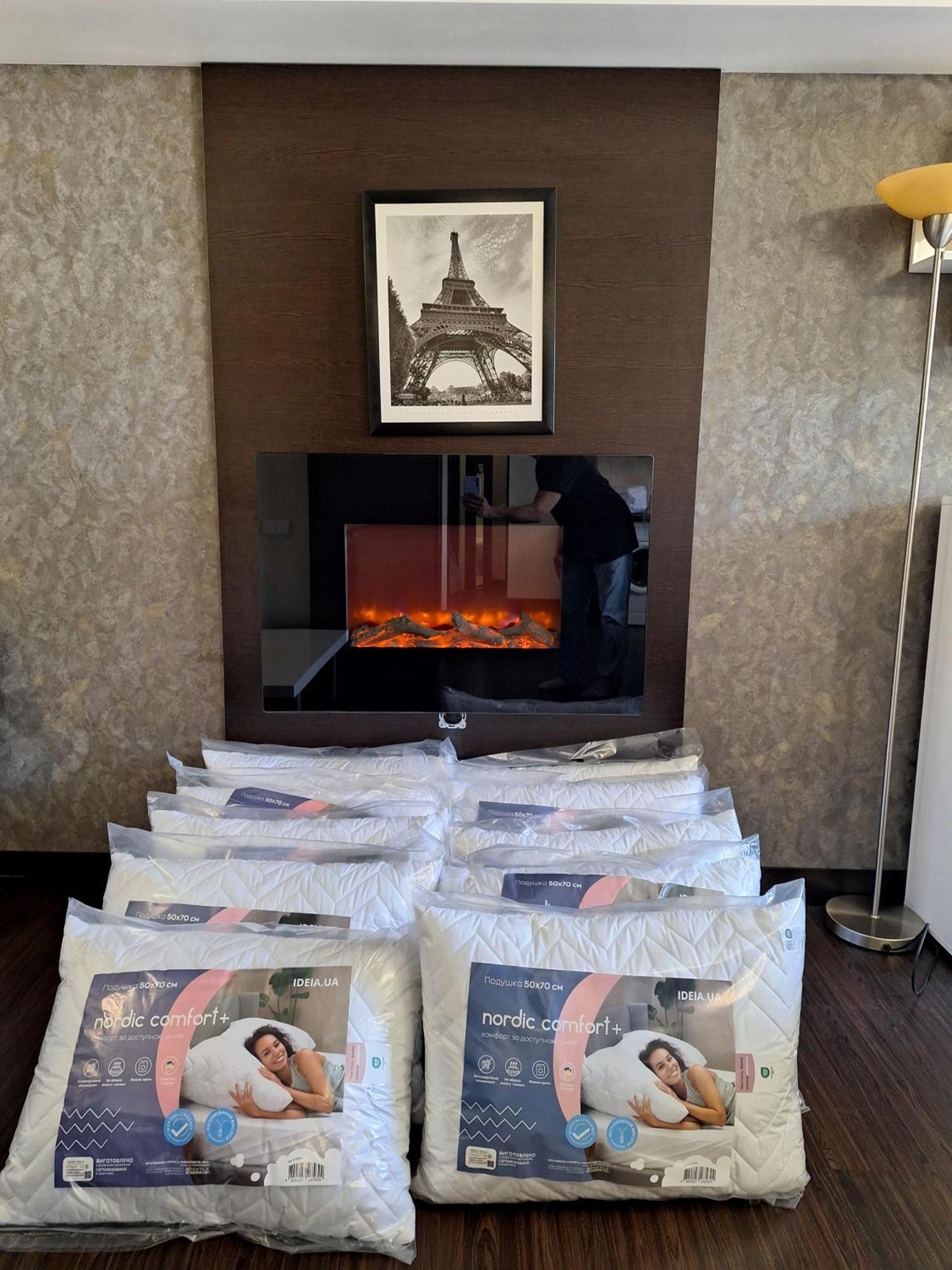 Найбільше Ліжко У Полтаві Мережа Alex Apartments Цілодобово Безконтактне Заселення ポルタヴァ エクステリア 写真