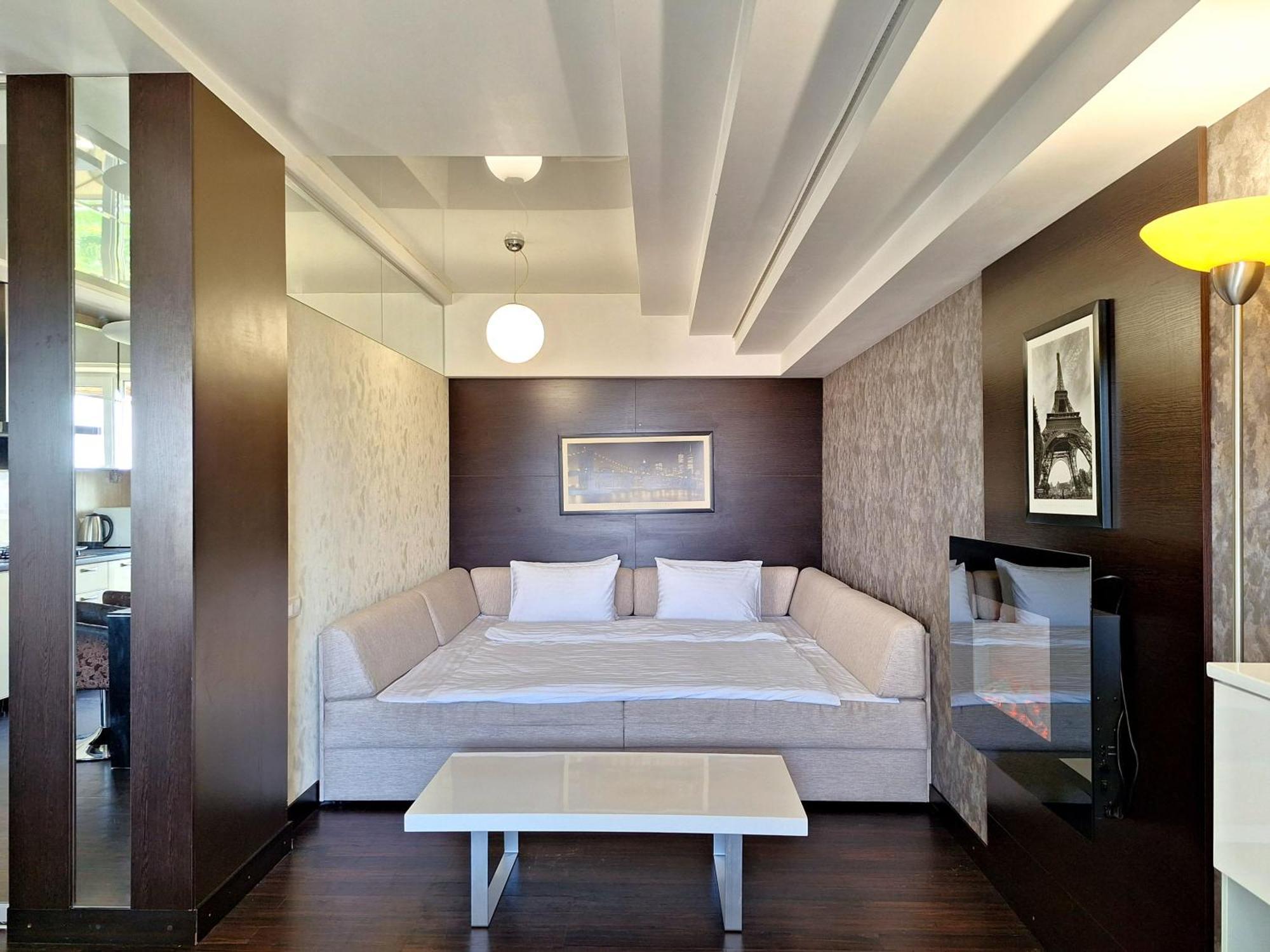 Найбільше Ліжко У Полтаві Мережа Alex Apartments Цілодобово Безконтактне Заселення ポルタヴァ エクステリア 写真