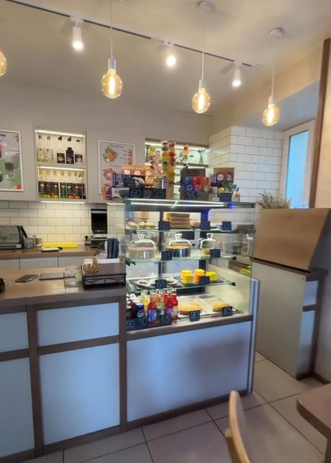 Найбільше Ліжко У Полтаві Мережа Alex Apartments Цілодобово Безконтактне Заселення ポルタヴァ エクステリア 写真